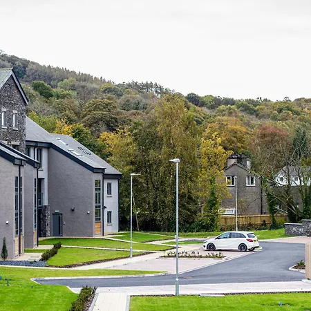 Quiet 2br Flat In Near Windermere Apartman