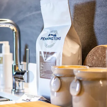 Quiet 2br Flat In Near Windermere *